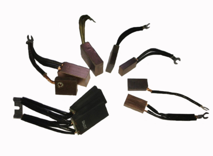 电机碳刷架无毛刺打孔